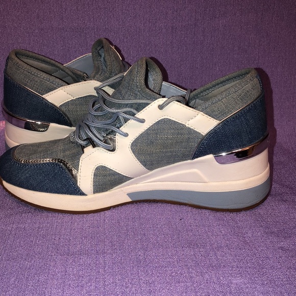 Used Women’s Michael Kors Denim Shoes Size 8 HJ18E - Picture 8 of 12